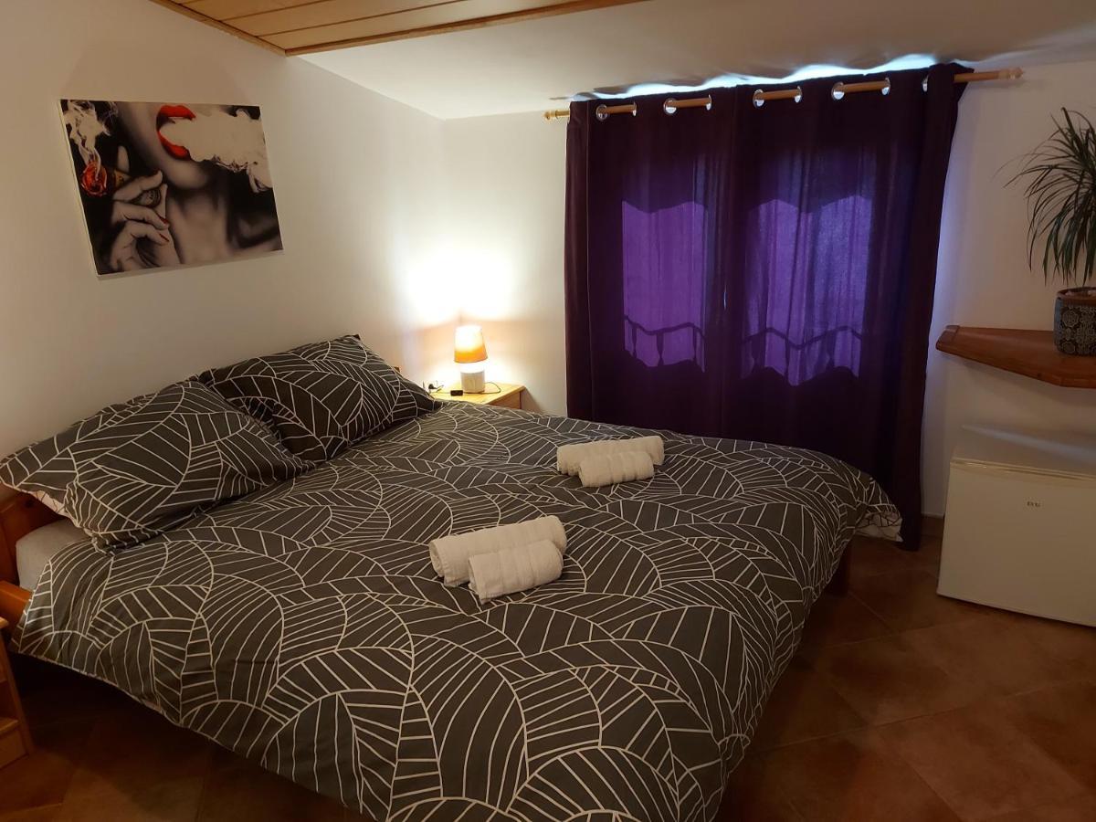 Bed and Breakfast Ranch Radin Бртонигла Экстерьер фото
