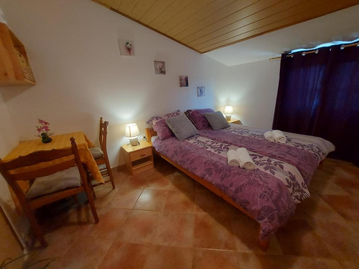 Bed and Breakfast Ranch Radin Бртонигла Экстерьер фото