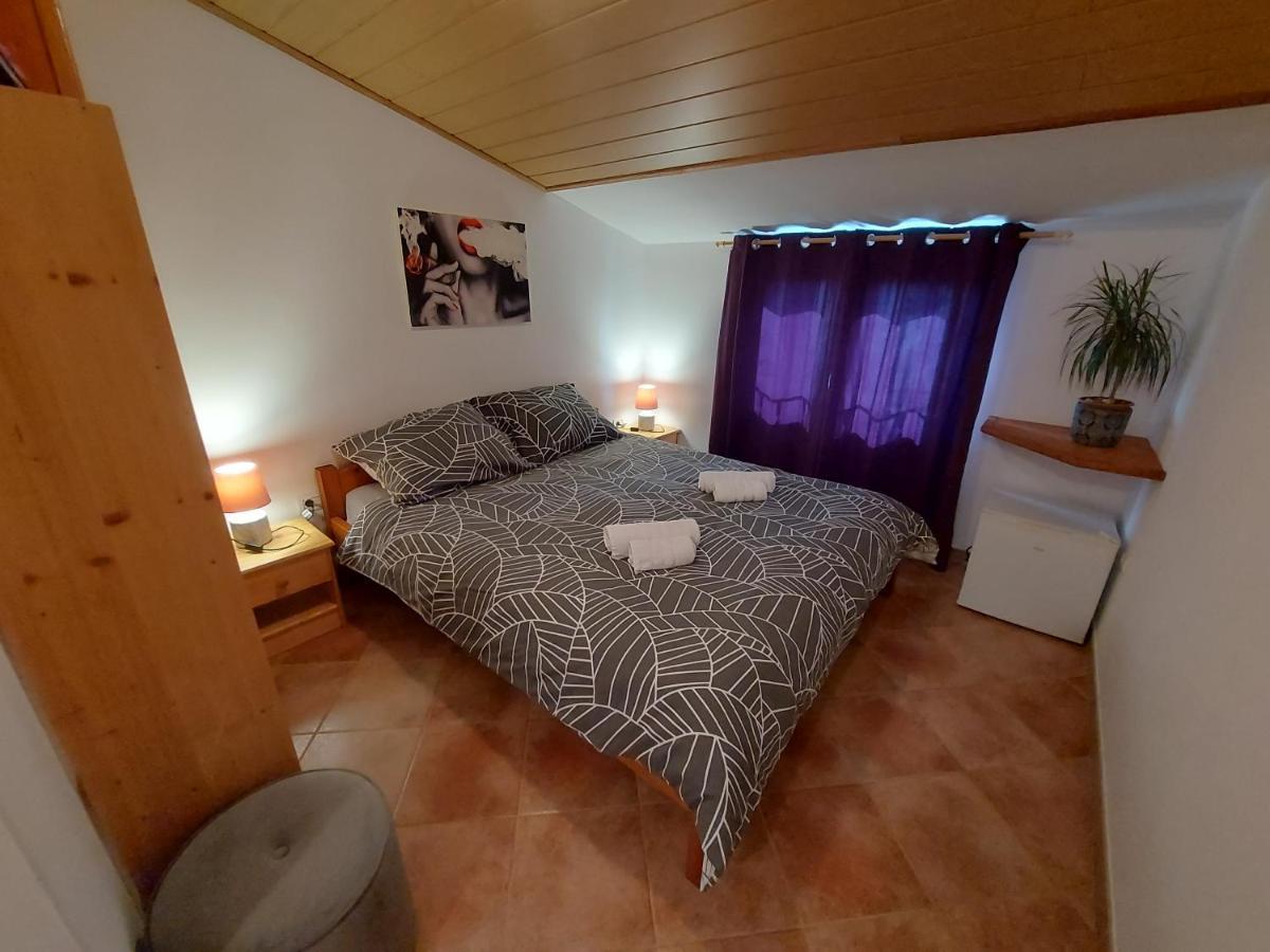 Bed and Breakfast Ranch Radin Бртонигла Экстерьер фото