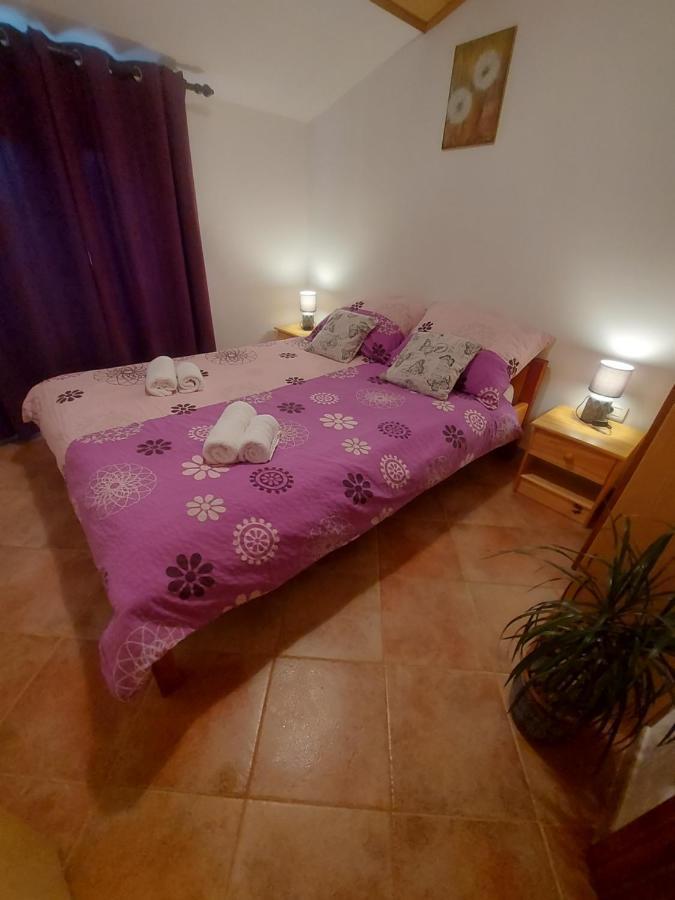 Bed and Breakfast Ranch Radin Бртонигла Экстерьер фото